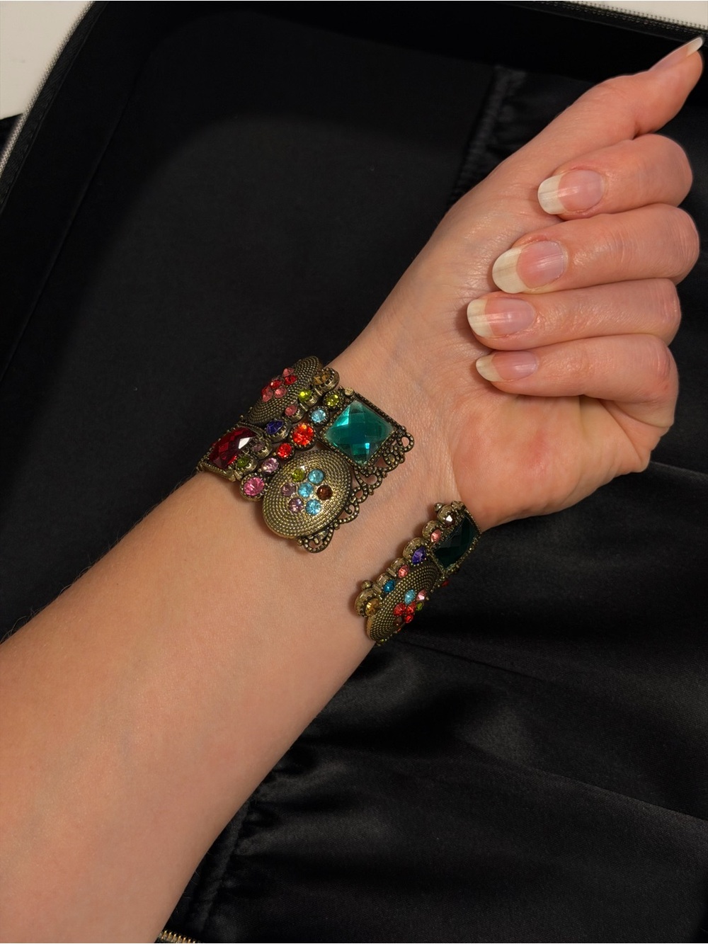Vintage Expandable Panel Bracelet | Colorful Rhinestones | Statement Jewelry - Picture 8 of 10